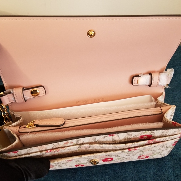 SOLD Michael Kors| Crossbody Wallet Jet Set Charm Vanilla MLTI Pink - Picture 4 of 9